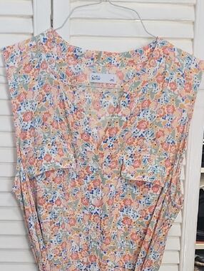 Croft & Barrow Peach, Blue and Cream Floral Maxi Dress